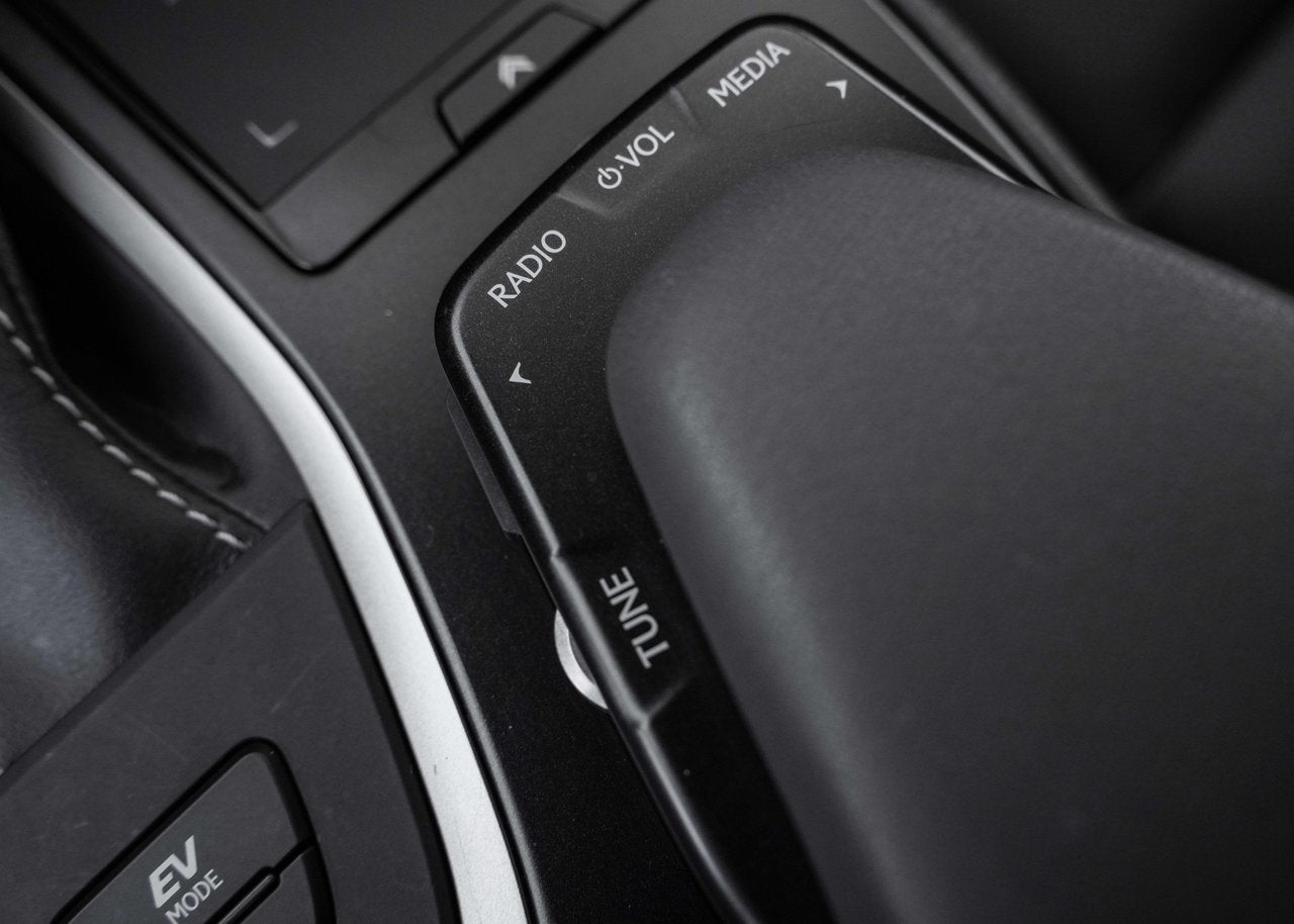 2022 Lexus UX 250h PREMIUM AWD HYBRIDE BAS KM CUIR TOIT CARPLAY