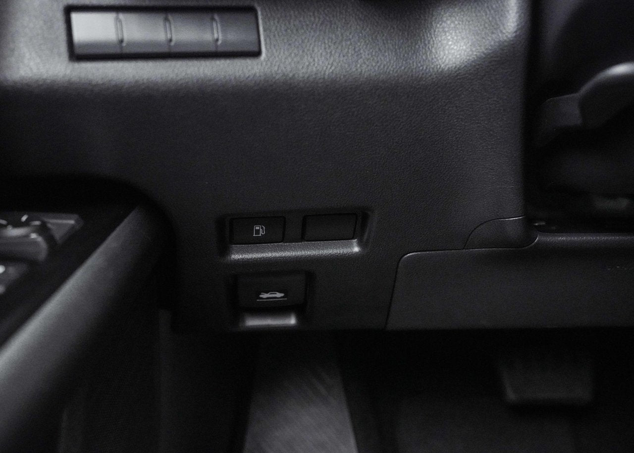 2022 Lexus UX 250h PREMIUM AWD HYBRIDE BAS KM CUIR TOIT CARPLAY