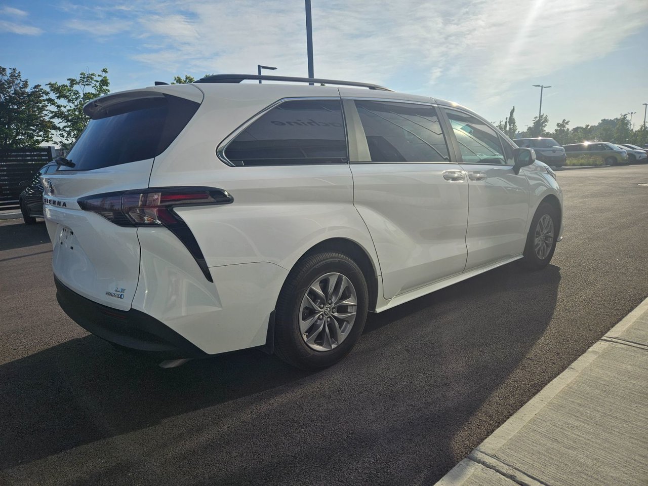 2024 Toyota Sienna LE/HYBRID/AWD/3EM RANGÉ/