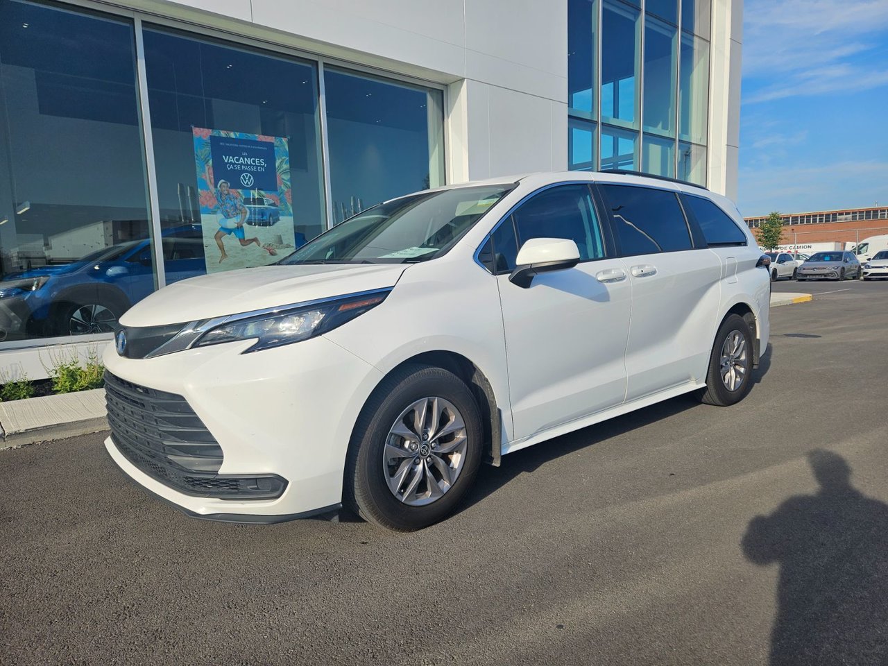 2024 Toyota Sienna LE/HYBRID/AWD/3EM RANGÉ/