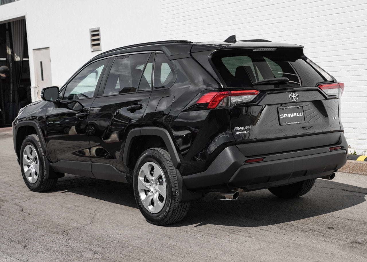 2020 Toyota RAV4 LE FWD