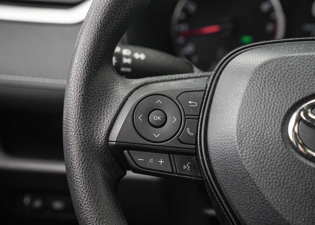 2020 Toyota RAV4 LE FWD