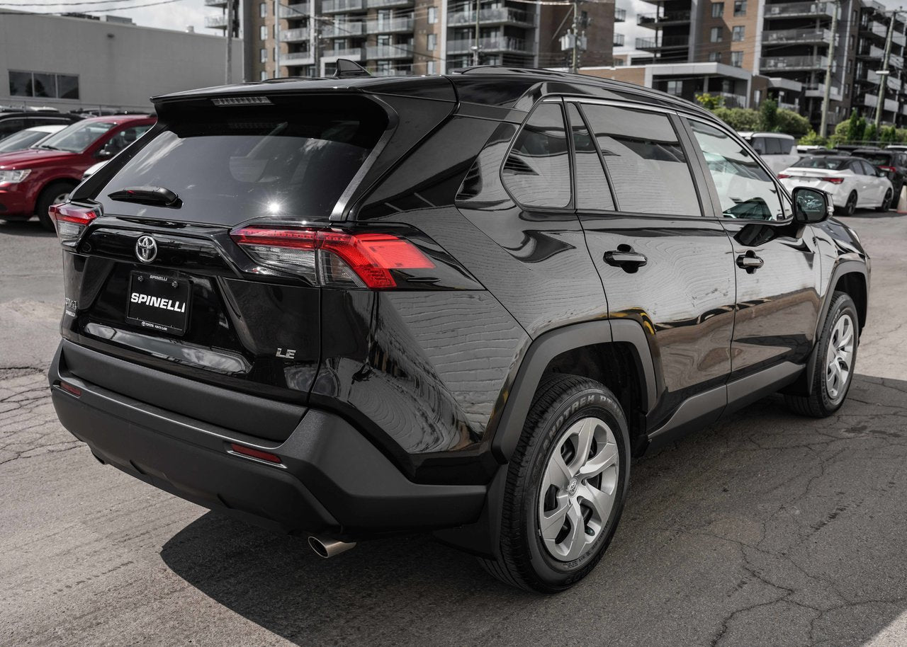 2020 Toyota RAV4 LE FWD