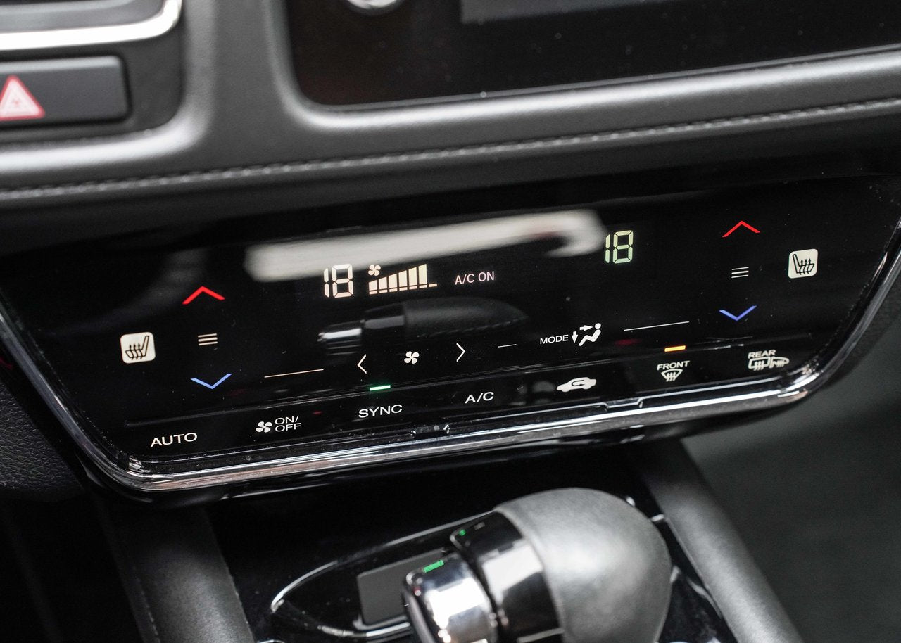 2020 Honda HR-V TOURING AWD; CUIR TOIT NAV CAMERA SIEGES CHAUFFANT