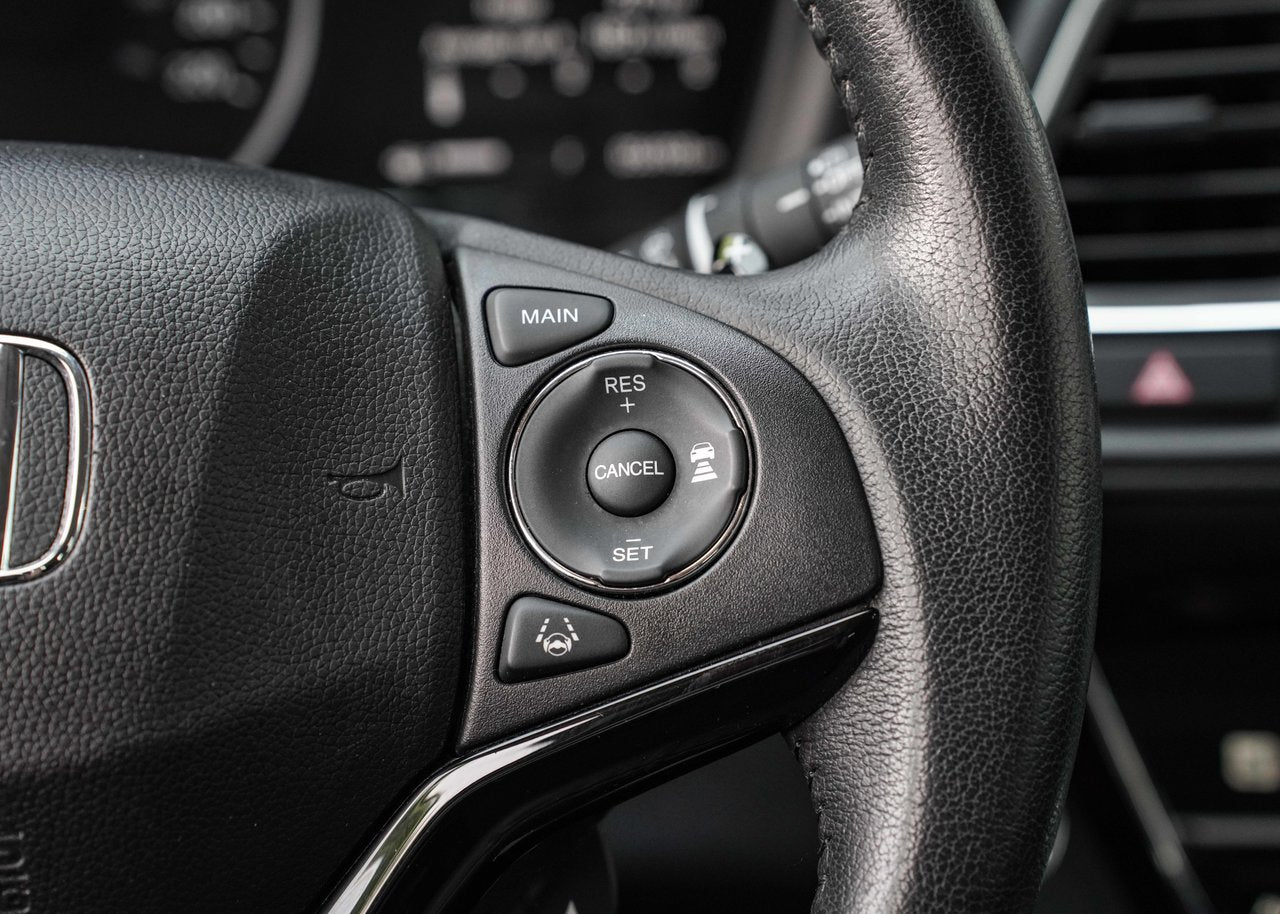 2020 Honda HR-V TOURING AWD; CUIR TOIT NAV CAMERA SIEGES CHAUFFANT