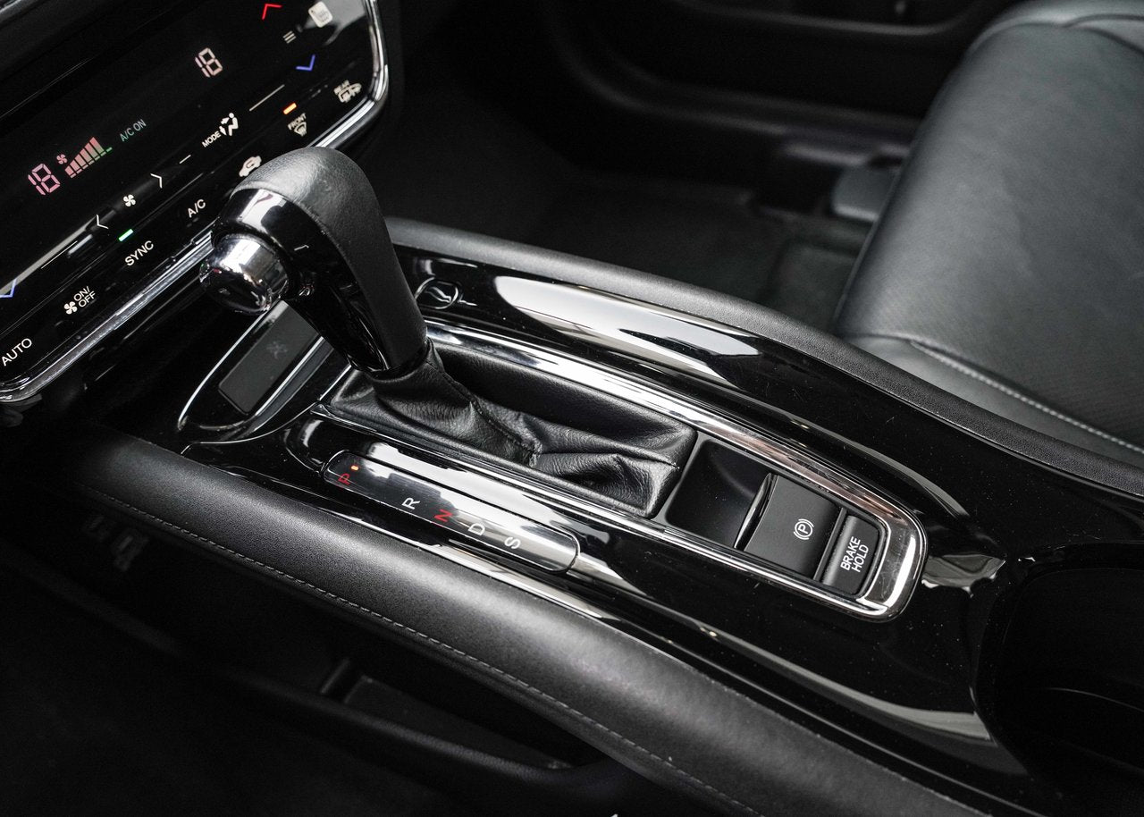 2020 Honda HR-V TOURING AWD; CUIR TOIT NAV CAMERA SIEGES CHAUFFANT