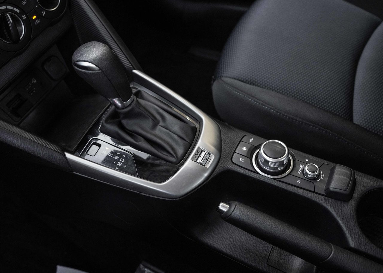 2020 Toyota Yaris Hatchback LE