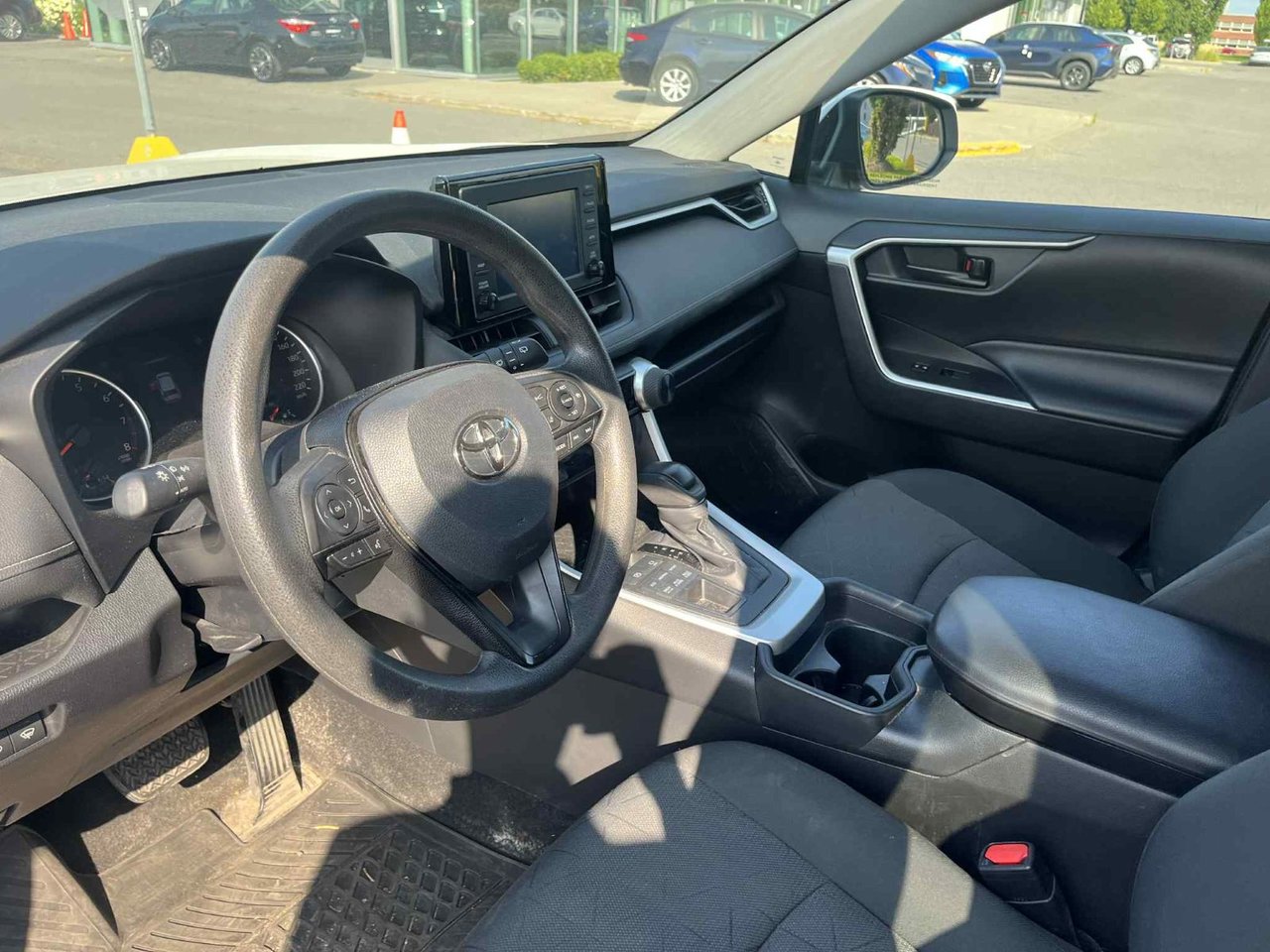 2020 Toyota RAV4 LE AWD