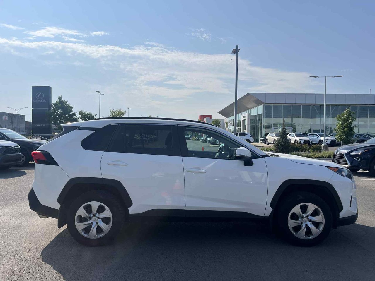 2020 Toyota RAV4 LE AWD