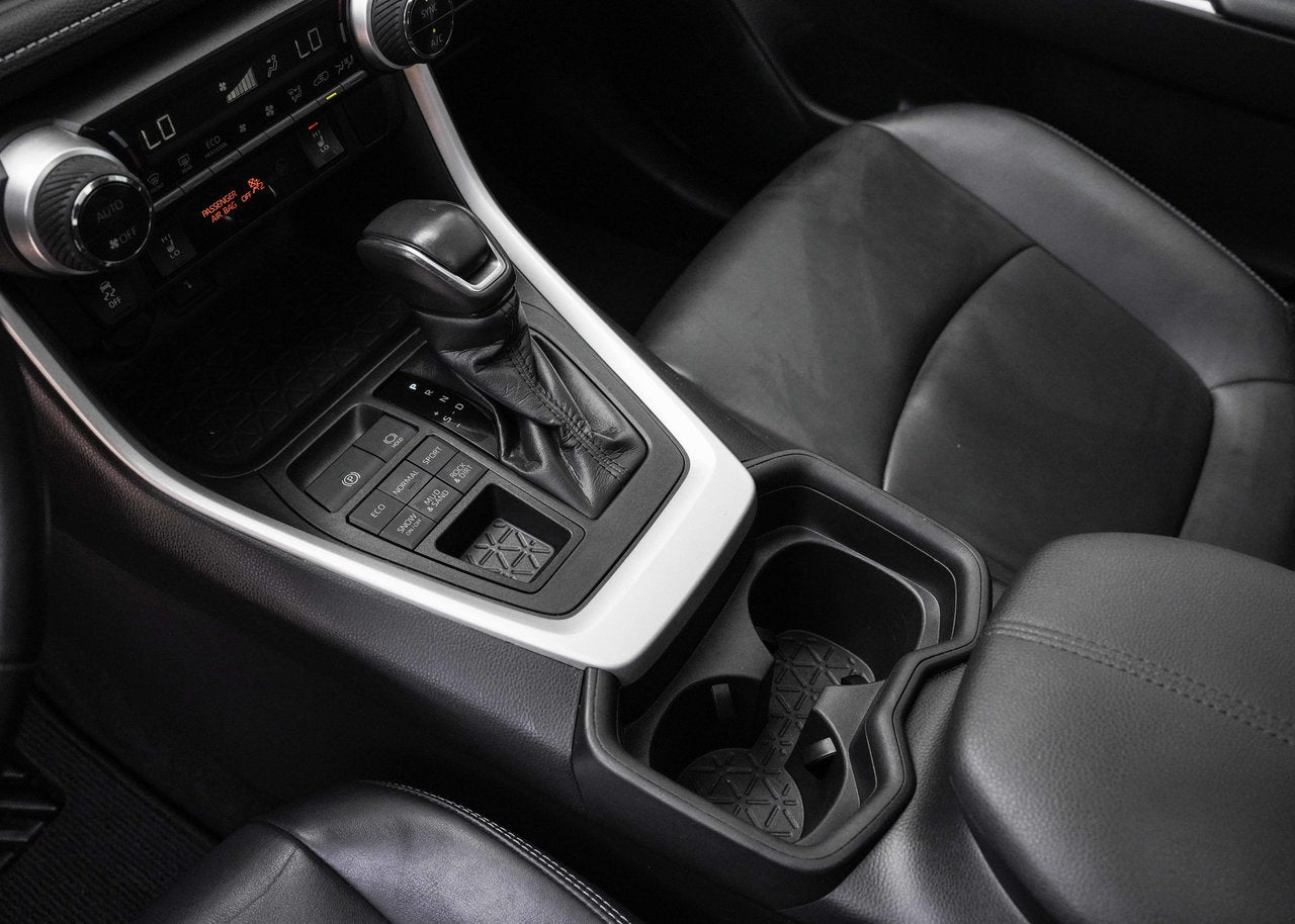 2020 Toyota RAV4 **XLE AWD**