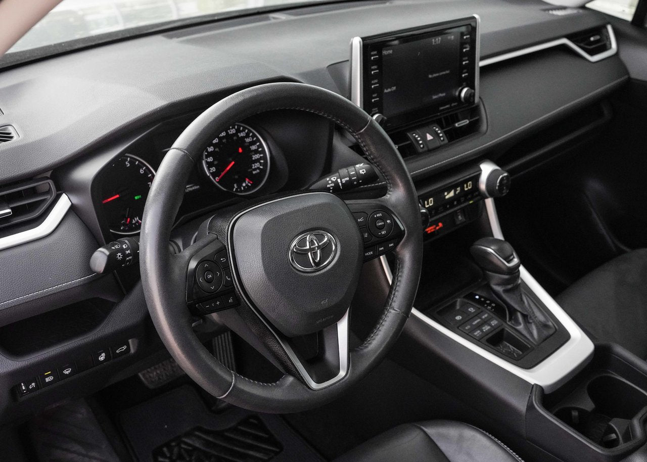 2020 Toyota RAV4 **XLE AWD**