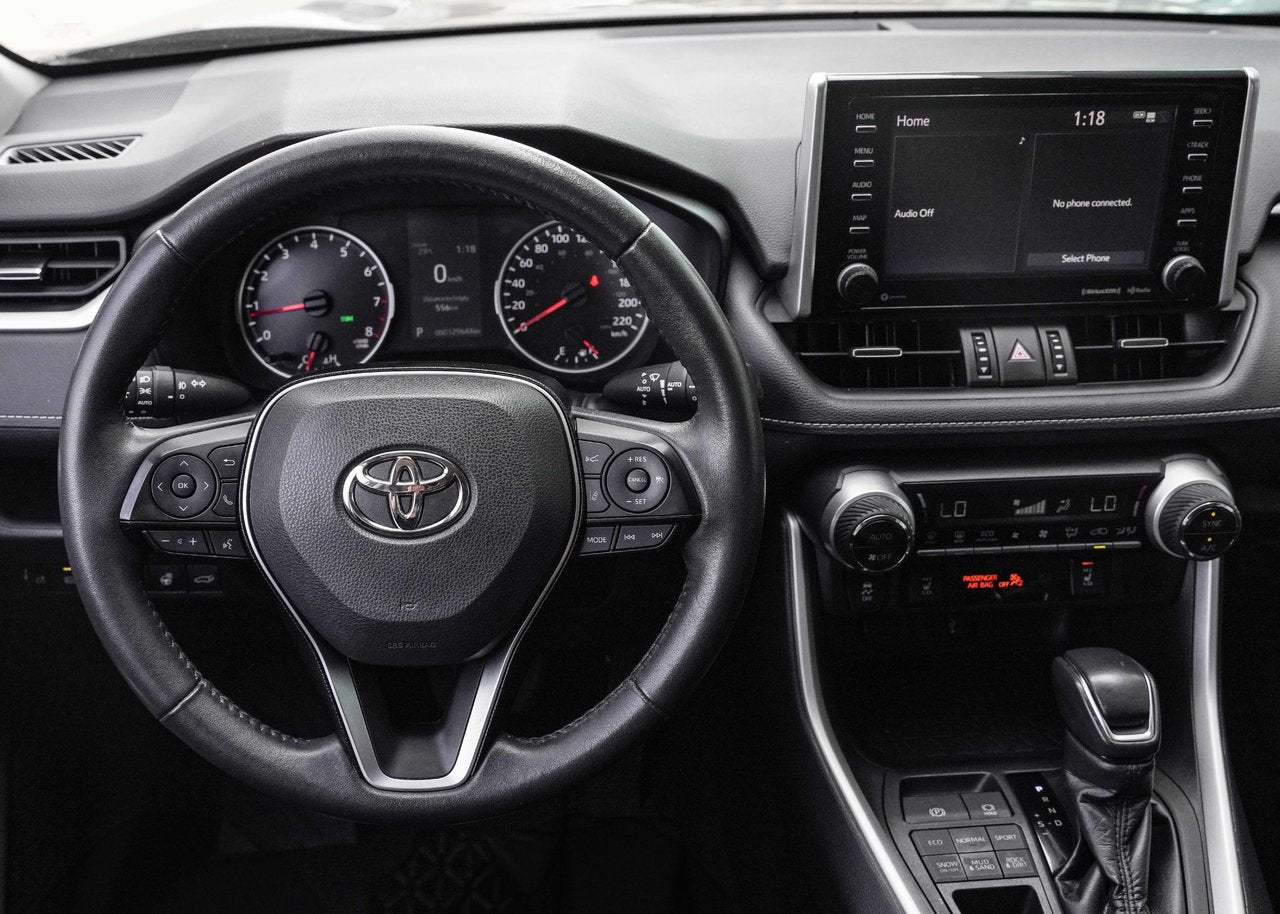 2020 Toyota RAV4 **XLE AWD**