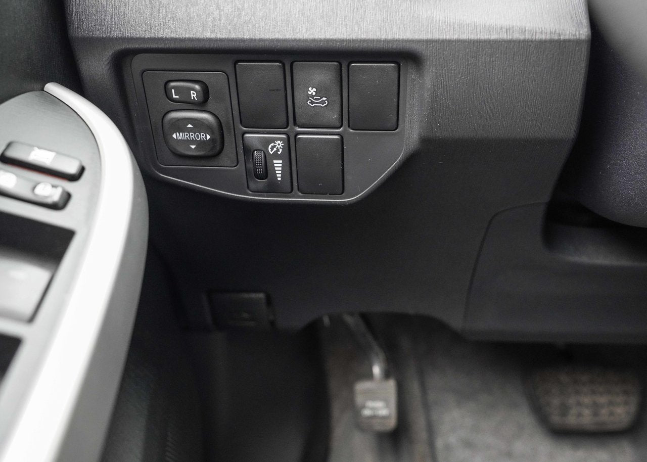 2015 Toyota Prius BASE