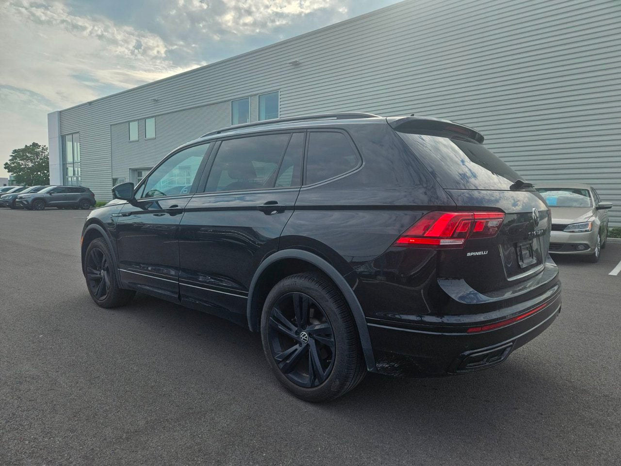 2023 Volkswagen Tiguan COMFORTLINE/AWD/RLINE/BLK EDITION/TOIT PANO/KEYLES