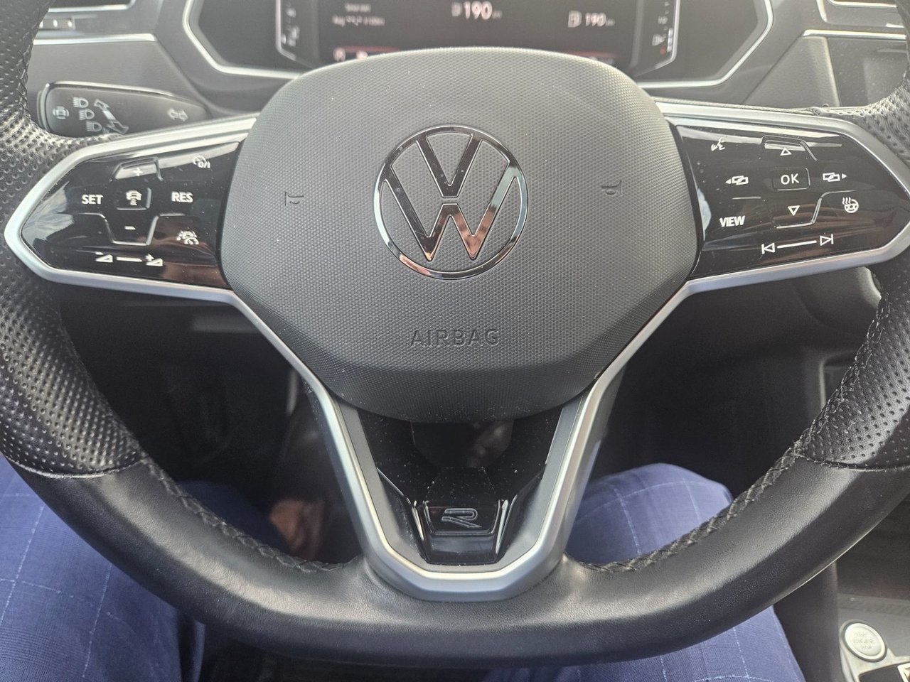 2023 Volkswagen Tiguan COMFORTLINE/AWD/RLINE/BLK EDITION/TOIT PANO/KEYLES