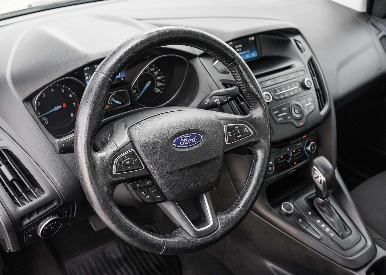 2017 Ford Focus SE; CAMERA SIEGES+VOLANT CHAUFFANT MAG*BAS/LOW KM*