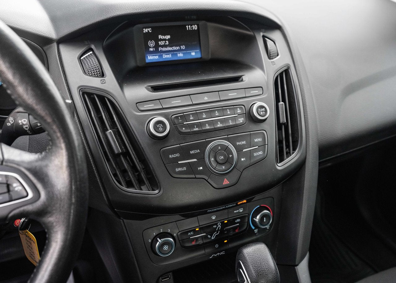 2017 Ford Focus SE; CAMERA SIEGES+VOLANT CHAUFFANT MAG*BAS/LOW KM*