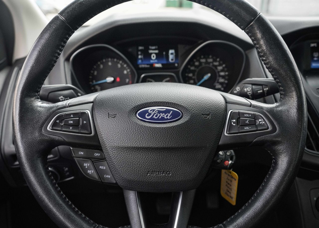 2017 Ford Focus SE; CAMERA SIEGES+VOLANT CHAUFFANT MAG*BAS/LOW KM*
