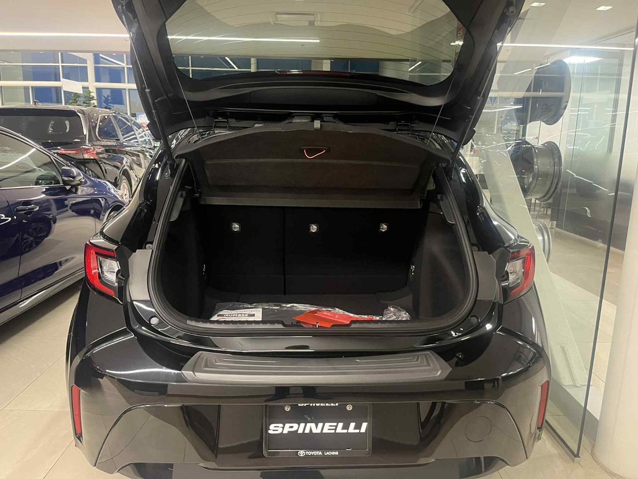 2024 Toyota Corolla Hatchback SE