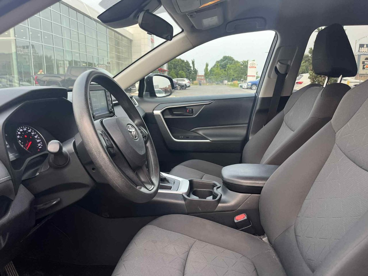 2019 Toyota RAV4 LE
