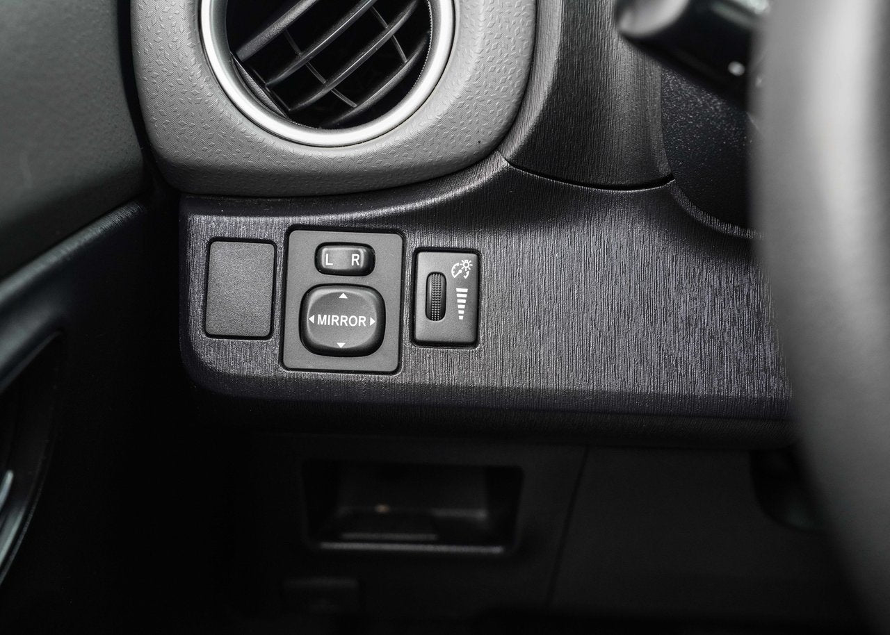 2014 Toyota Yaris LE