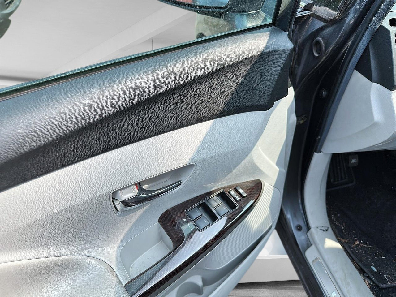 2011 Toyota Venza BASE V6