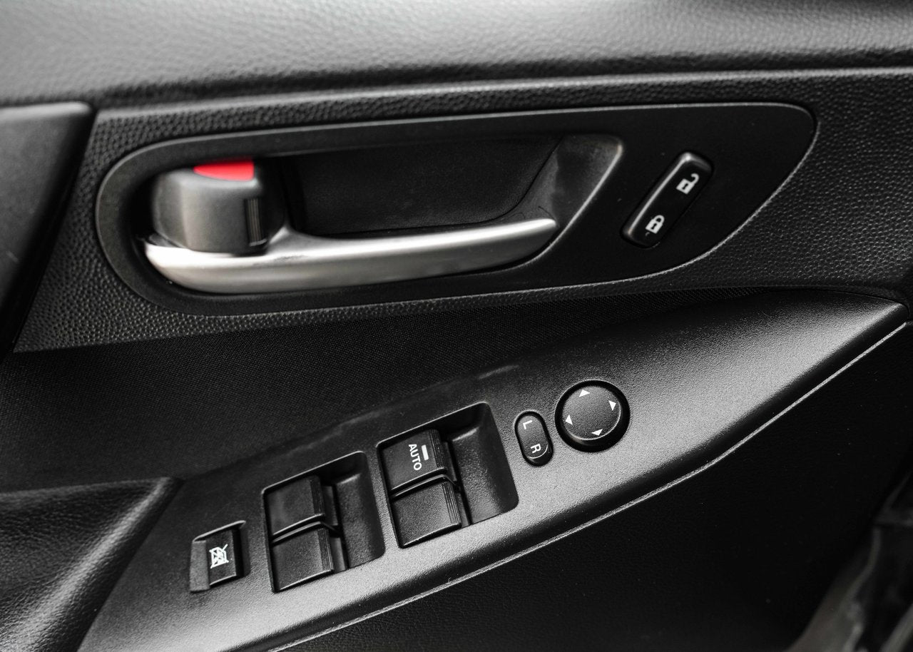 2012 Mazda Mazda3 GX AUTOMATIQUE; AIR CLIMATISÉ PNEU ETE+HIVER