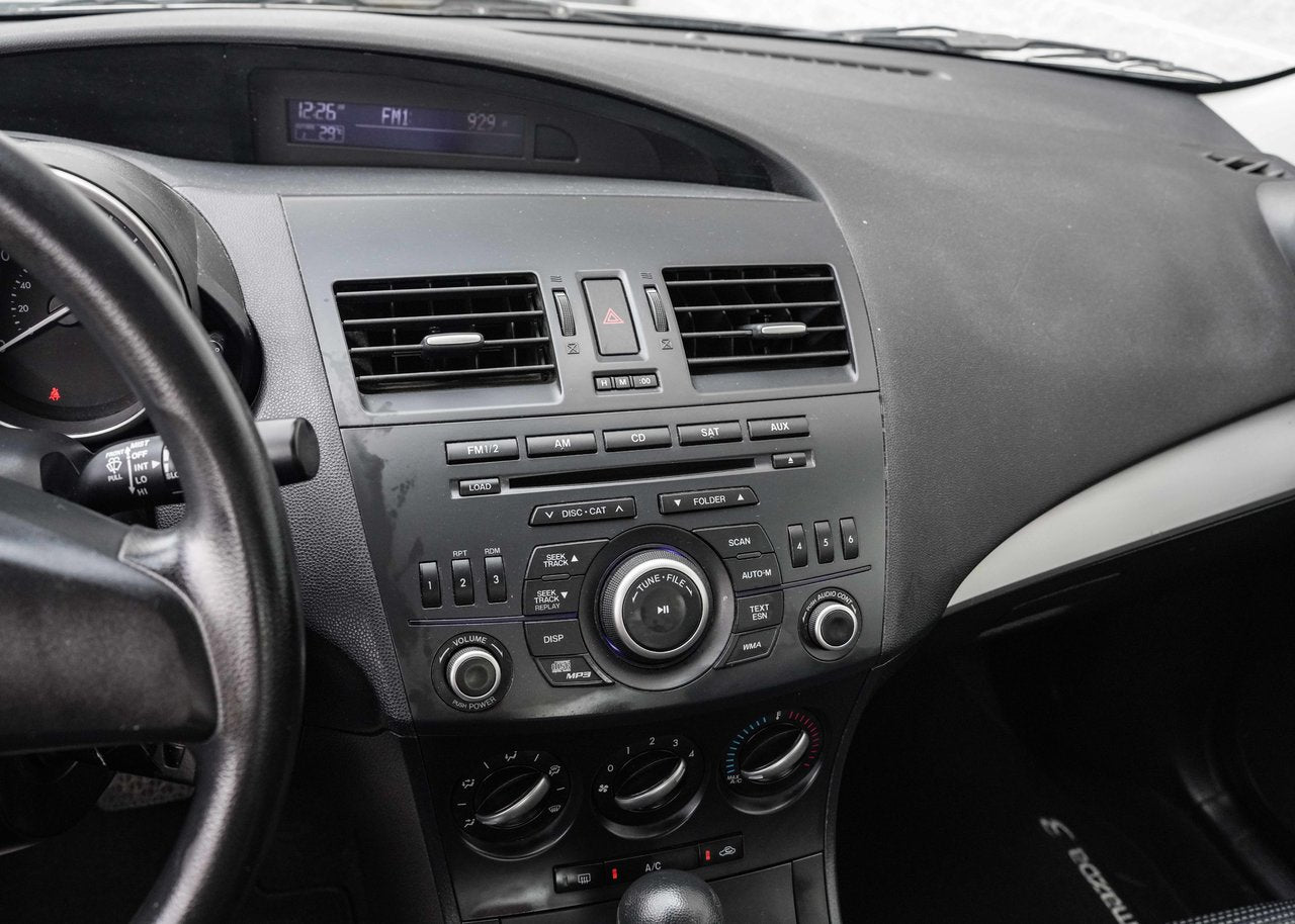 2012 Mazda Mazda3 GX AUTOMATIQUE; AIR CLIMATISÉ PNEU ETE+HIVER