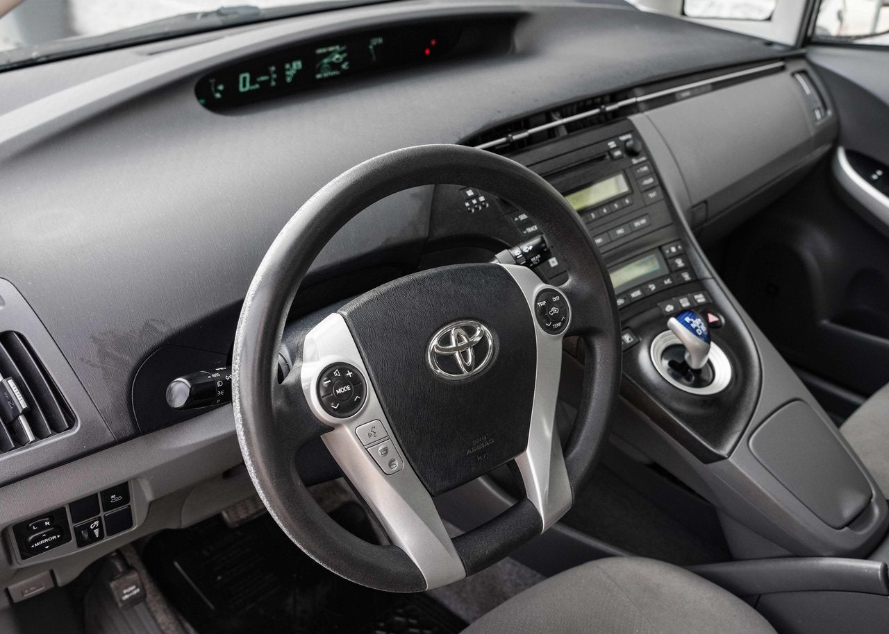2011 Toyota Prius PREMIUM; TOIT CAMERA BLUETOOTH MAGS