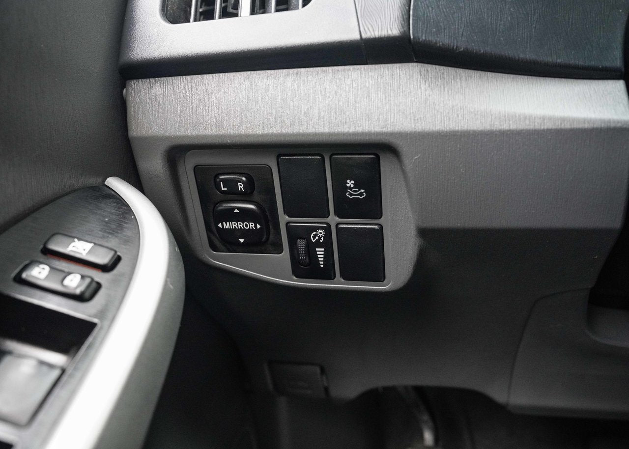 2011 Toyota Prius PREMIUM; TOIT CAMERA BLUETOOTH MAGS