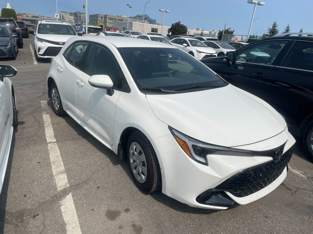 2023 Toyota Corolla Hatchback SE BASE