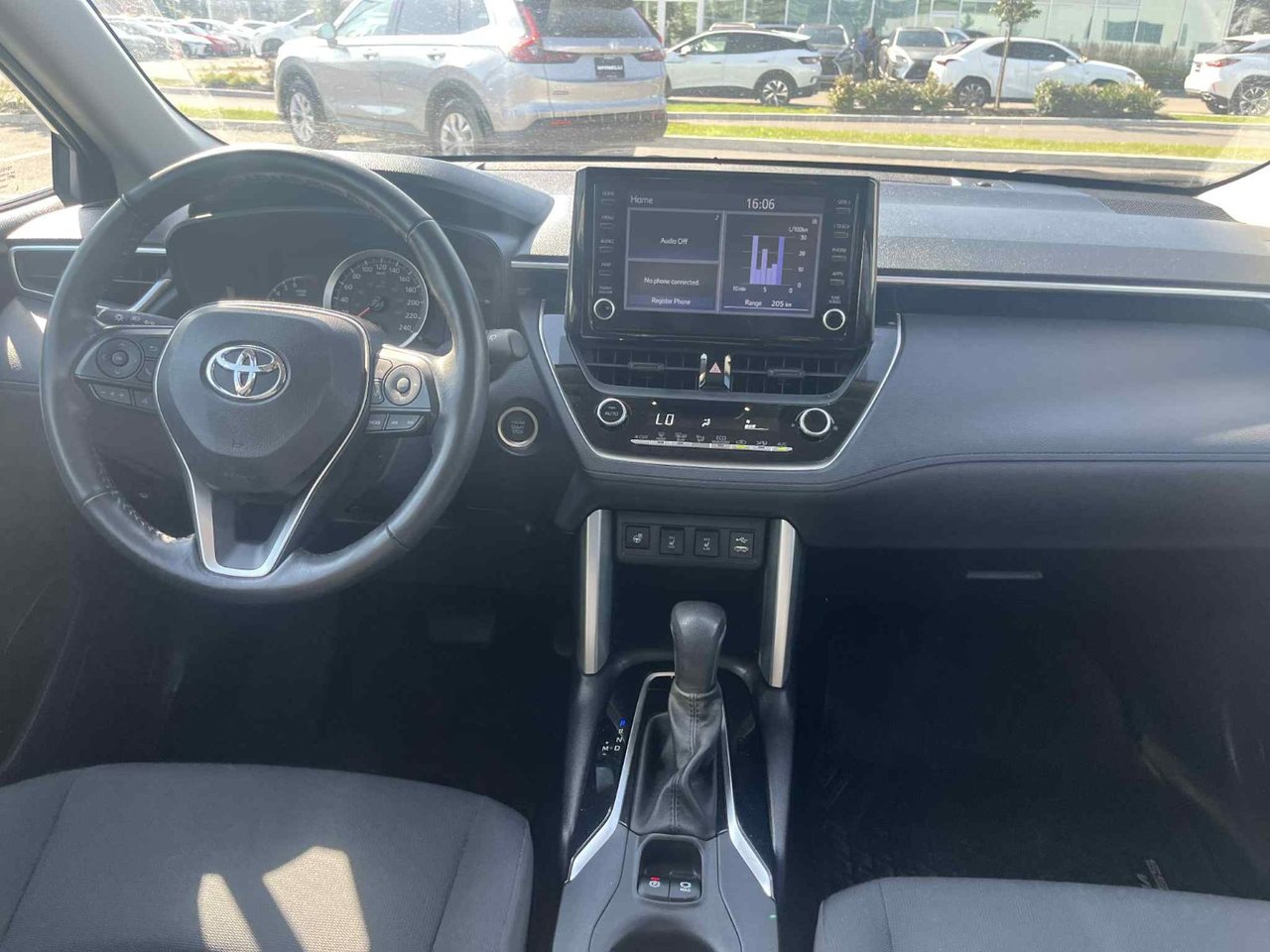 2022 Toyota COROLLA CROSS LE