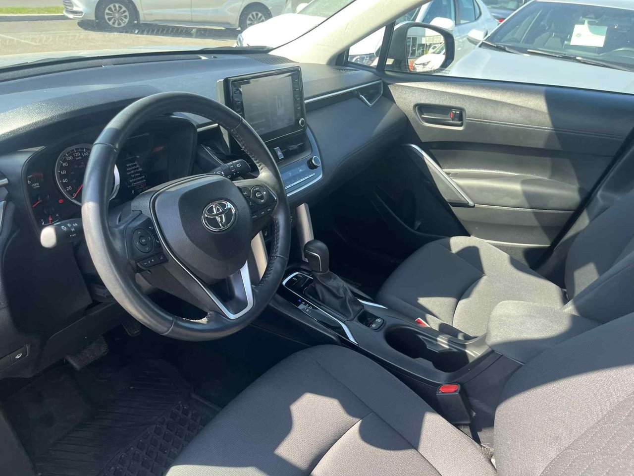 2022 Toyota COROLLA CROSS LE