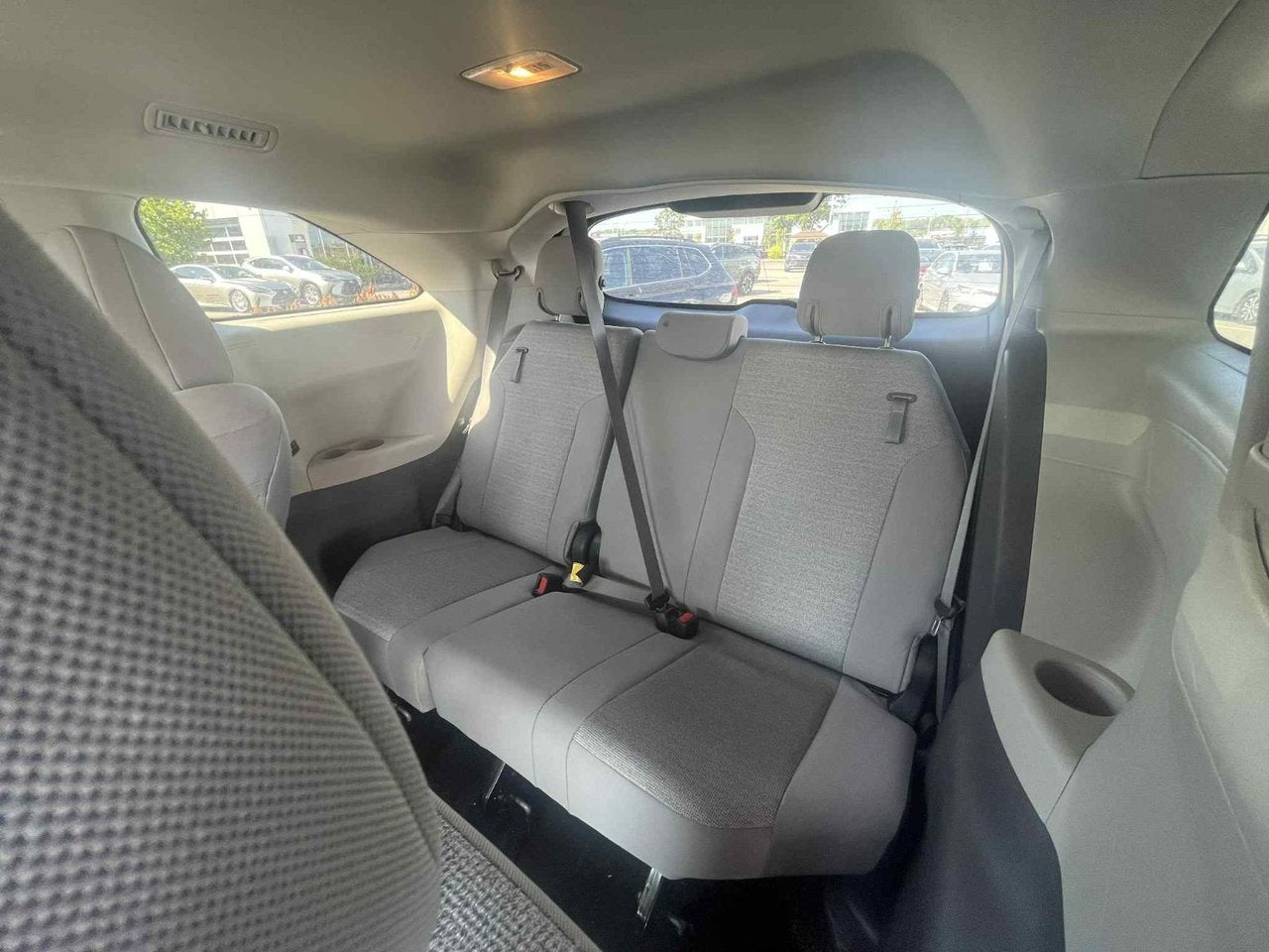 2021 Toyota Sienna LE