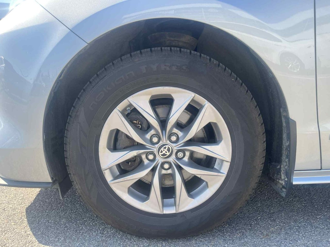 2021 Toyota Sienna LE