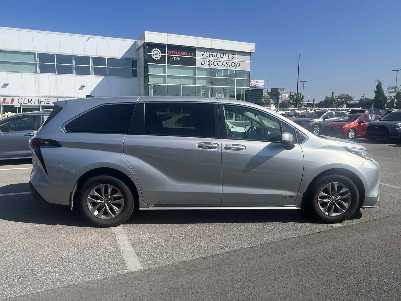2021 Toyota Sienna LE