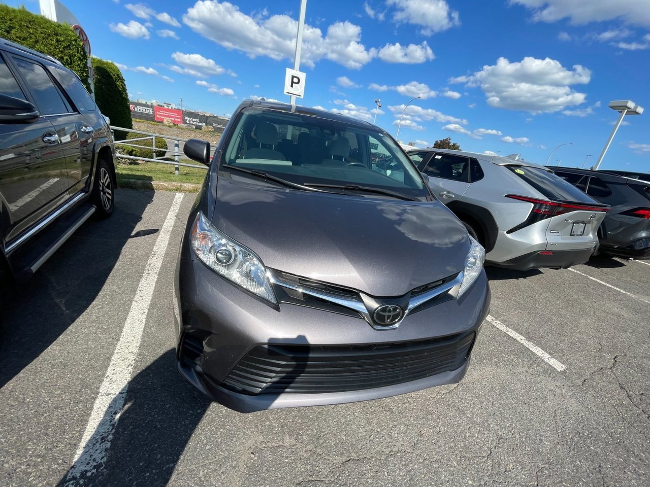 2020 Toyota Sienna LE