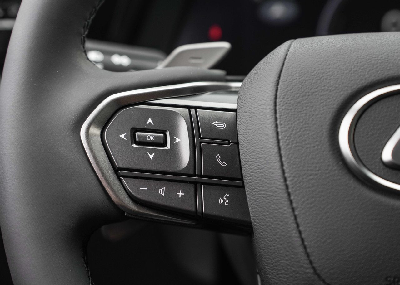 2025 Lexus RZ RZ 450e, AWD SIGNATURE PACKAGE