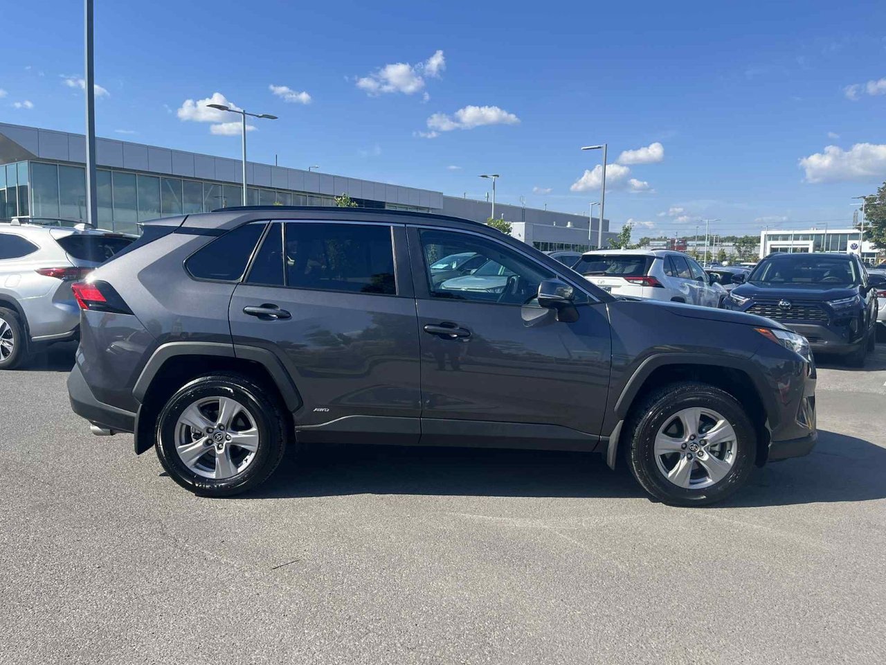 2025 Toyota RAV4 Hybrid XLE AWD