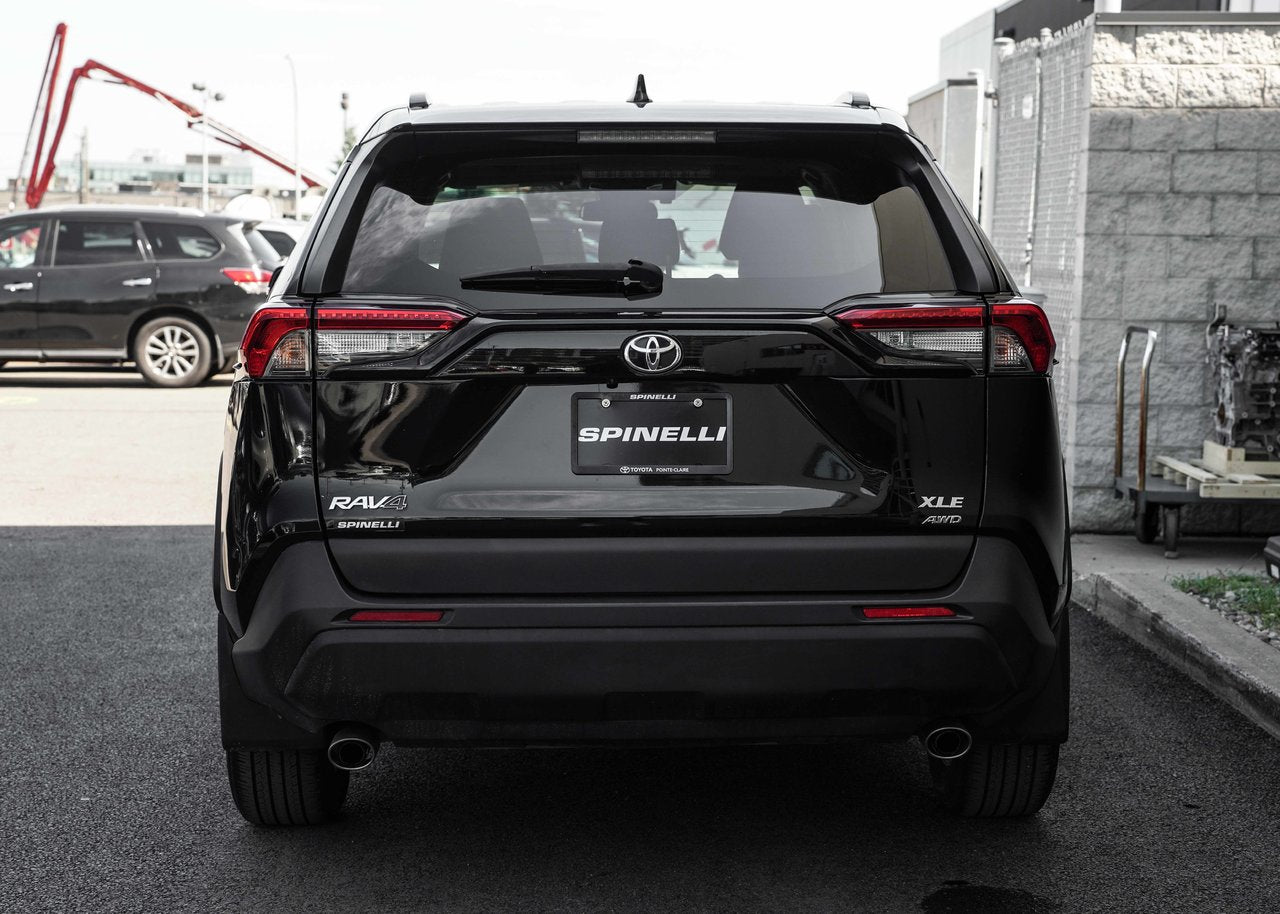 2022 Toyota RAV4 XLE AWD