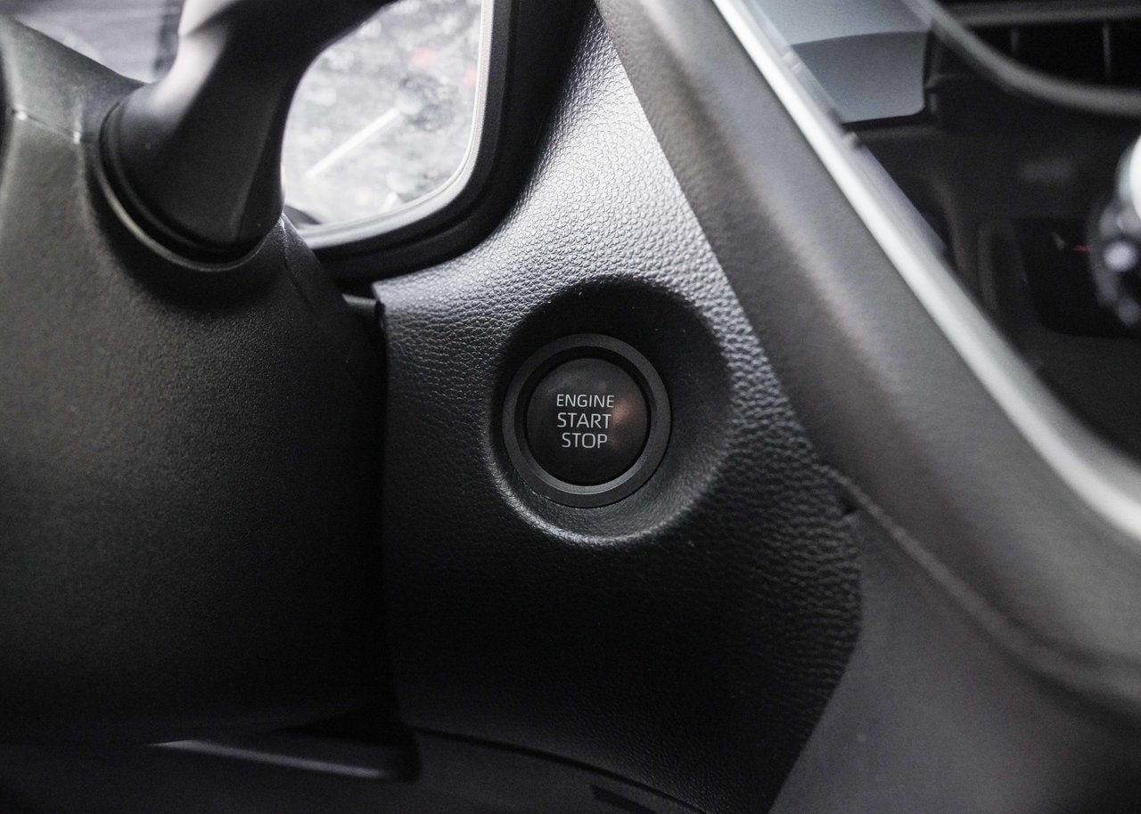 2024 Toyota COROLLA CROSS LE AWD