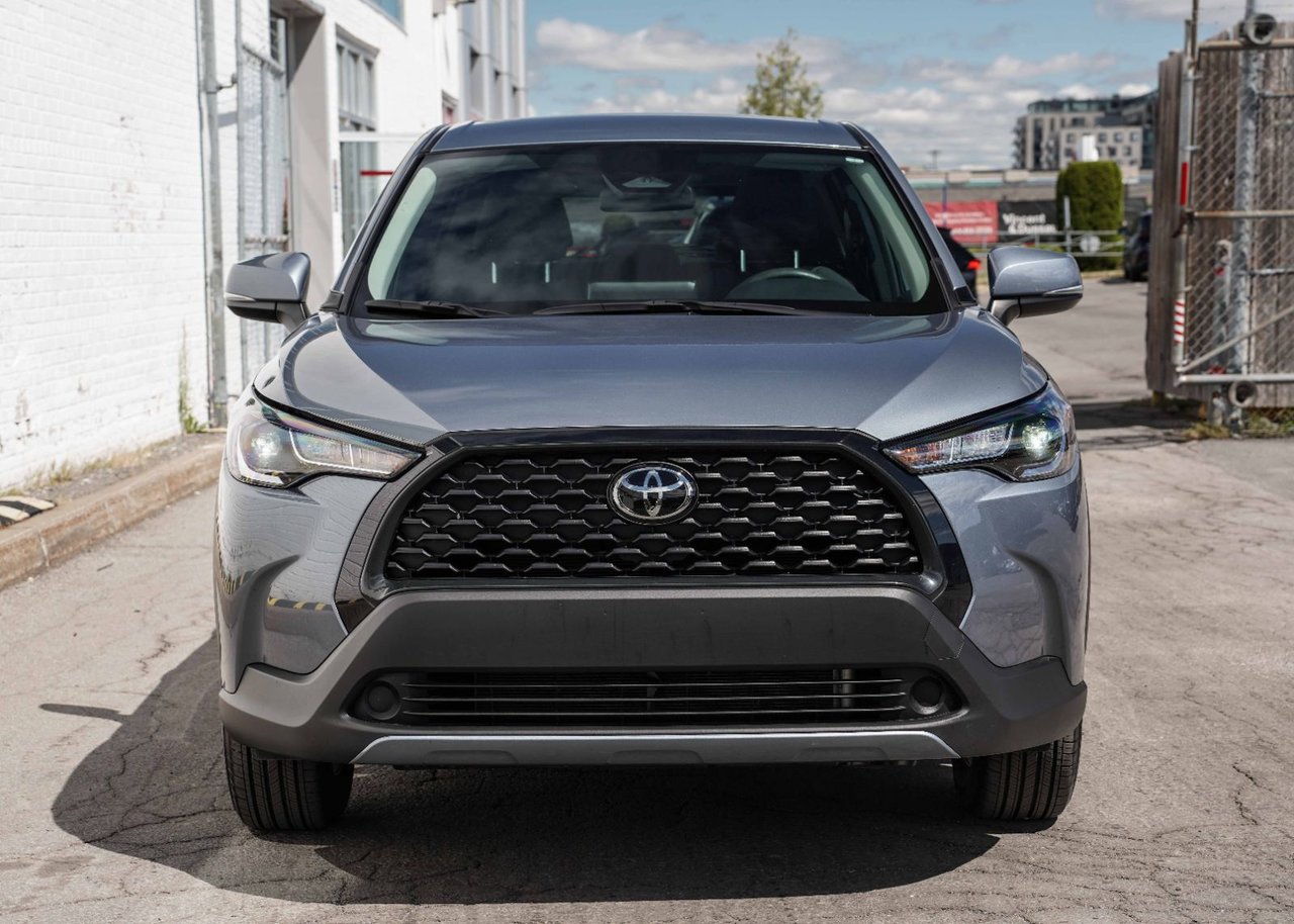 2024 Toyota COROLLA CROSS LE AWD