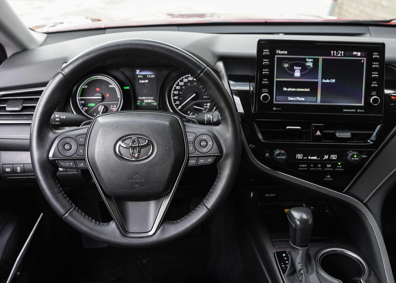 2023 Toyota Camry SE HYBRID