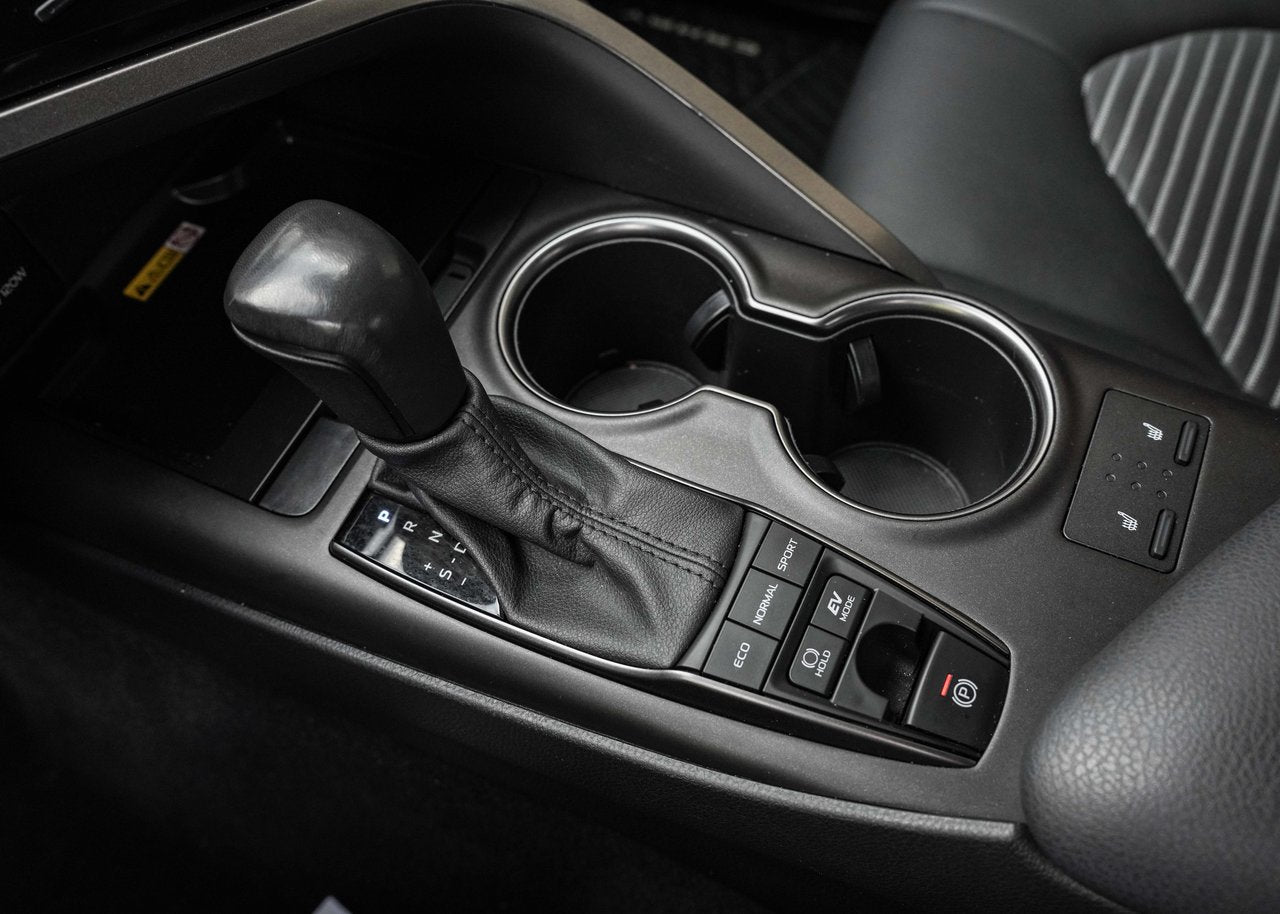 2023 Toyota Camry SE HYBRID