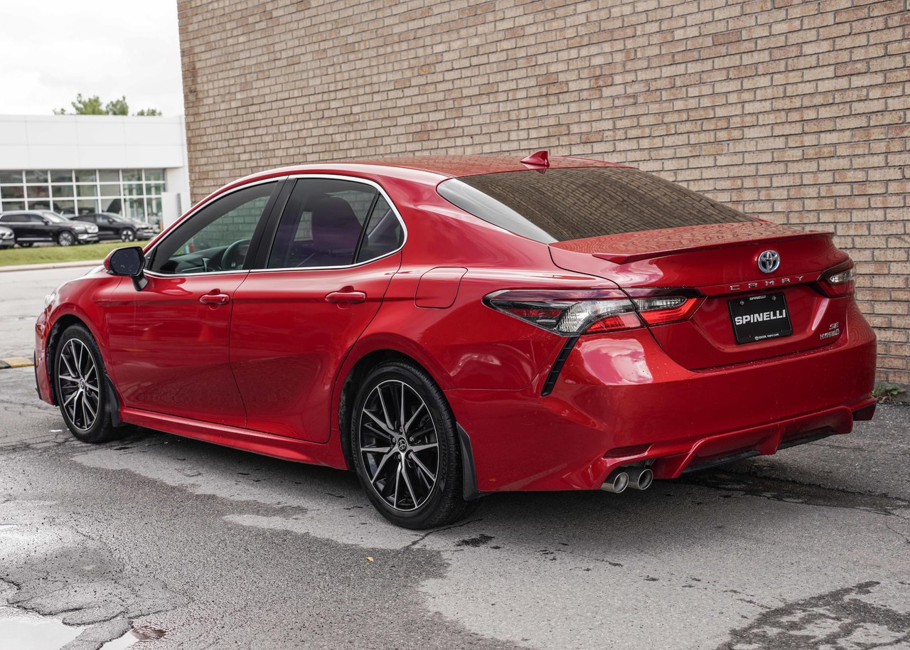 2023 Toyota Camry SE HYBRID