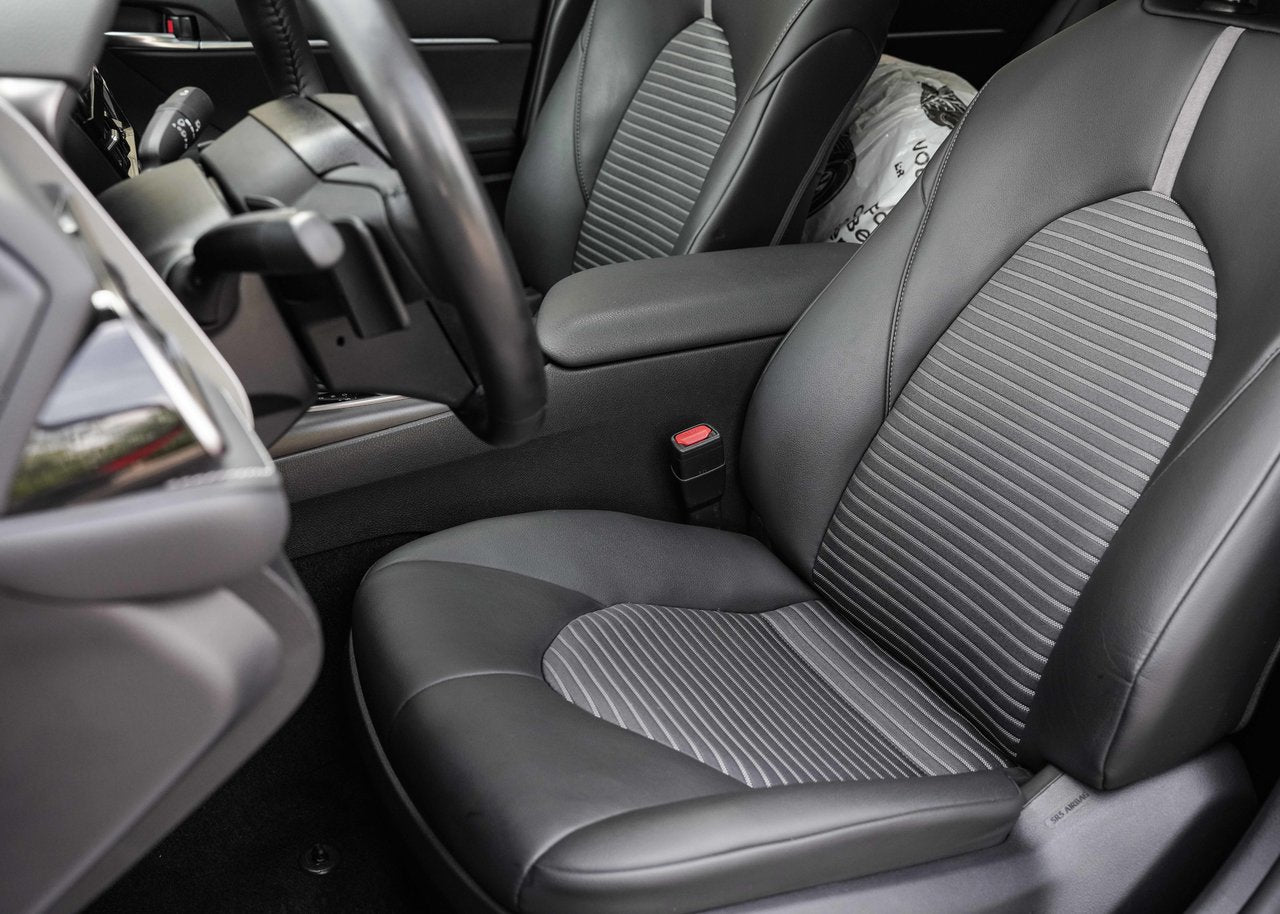 2023 Toyota Camry SE HYBRID