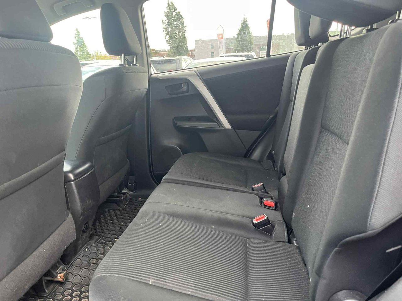 2018 Toyota RAV4 LE AWD