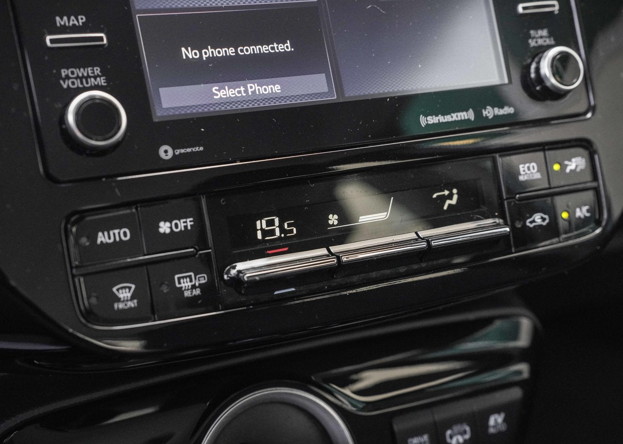 2021 Toyota PRIUS PRIME HYBRID BRANCHABLE