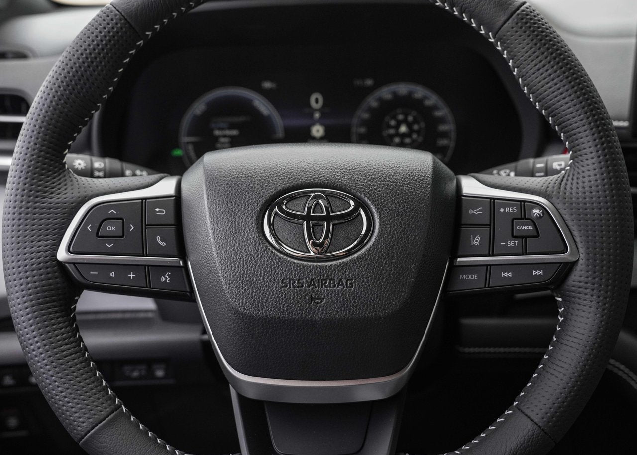 2025 Toyota Sienna XSE TECH