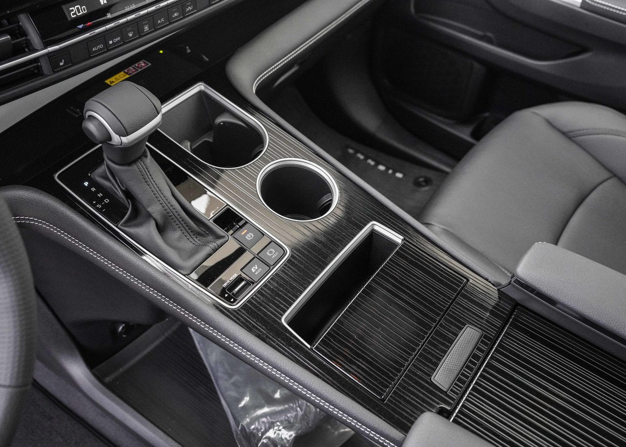 2025 Toyota Sienna XSE TECH